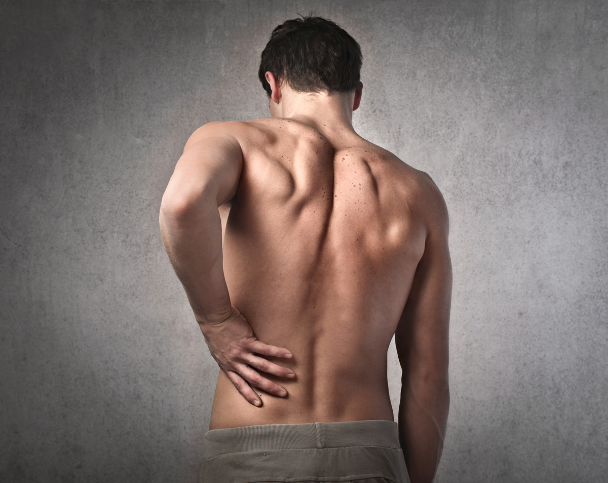 Self-massage-homme-dos-01